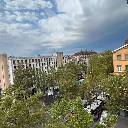 De La Croix-rousse 2* Lyon