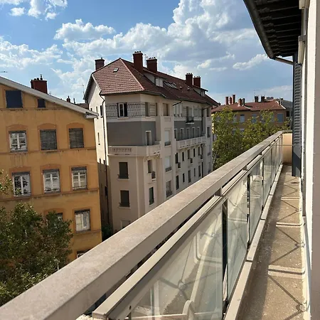 De La Croix-rousse 2* Lyon