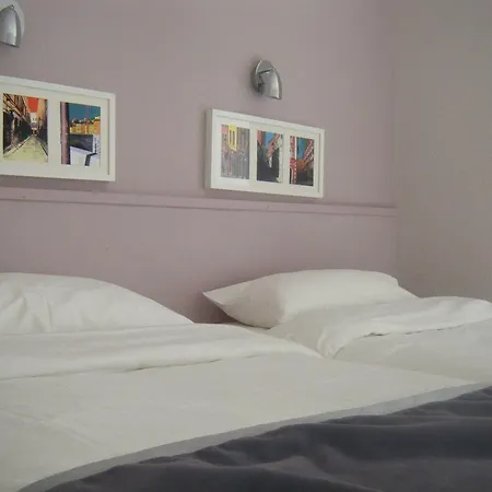 Hotel De La Croix-rousse Lyon