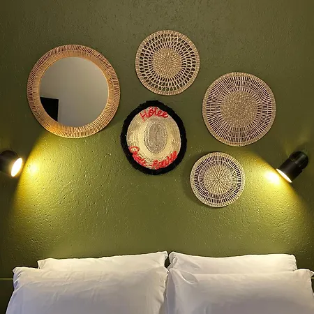 De La Croix-rousse Hotel