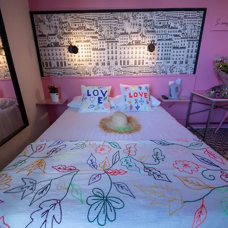 De La Croix-rousse Hotel 2*