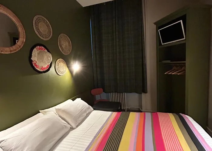 De La Croix-rousse 2*