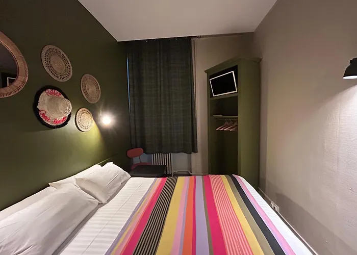 Hotel De La Croix-rousse