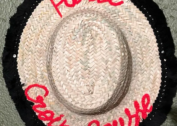 Hotel De La Croix-rousse Lyon