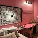 De La Croix-rousse Hotel