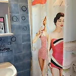 De La Croix-rousse Hotel 2*