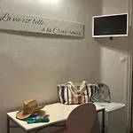 Hotel De La Croix-rousse 2*