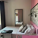 Hotel De La Croix-rousse