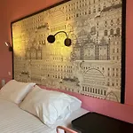 De La Croix-rousse Hotel 2*