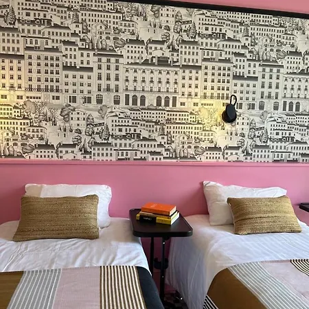 De La Croix-rousse Otel