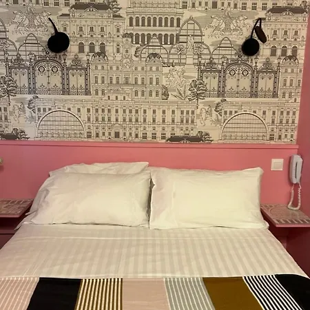 Hotel De La Croix-rousse