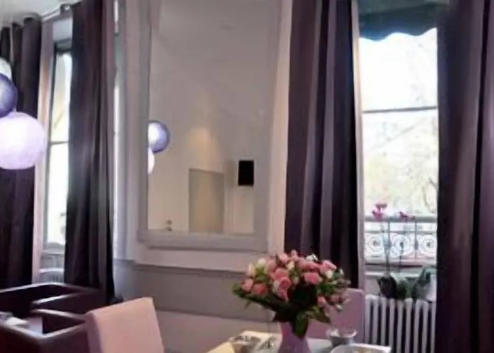 Hotel De La Croix-rousse