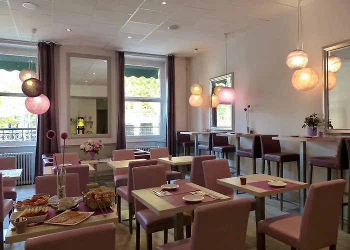 Hotel De La Croix-rousse Lyon