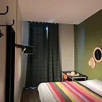 De La Croix-rousse 2*