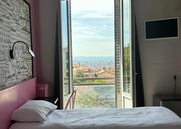 De La Croix-rousse 2* Lyon