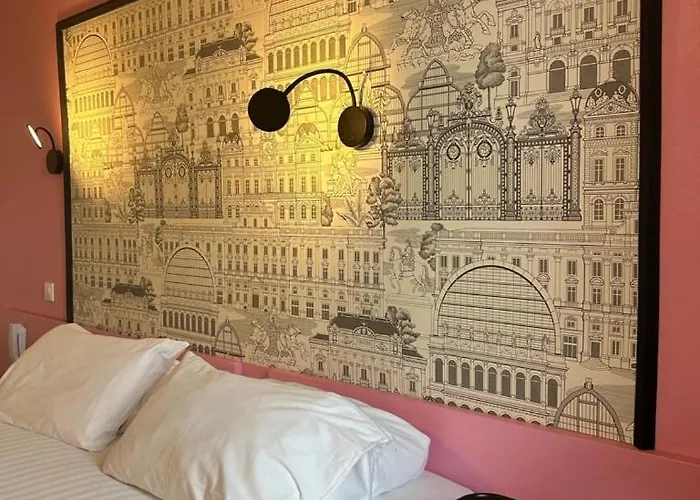 De La Croix-rousse Hotel 2*